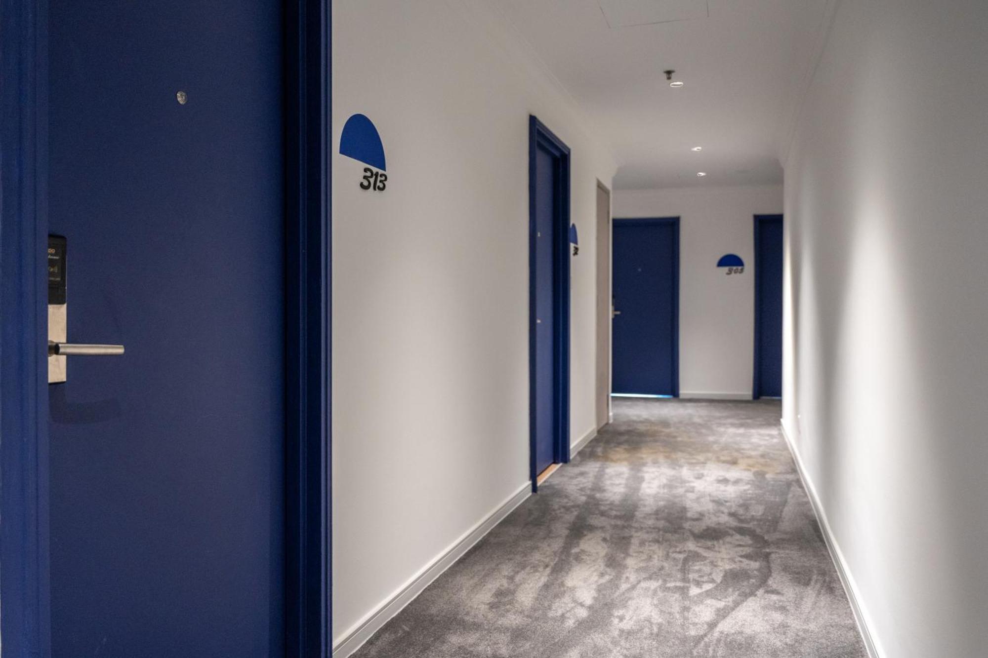 Ukiyo Suites Петалинг-Джая Экстерьер фото